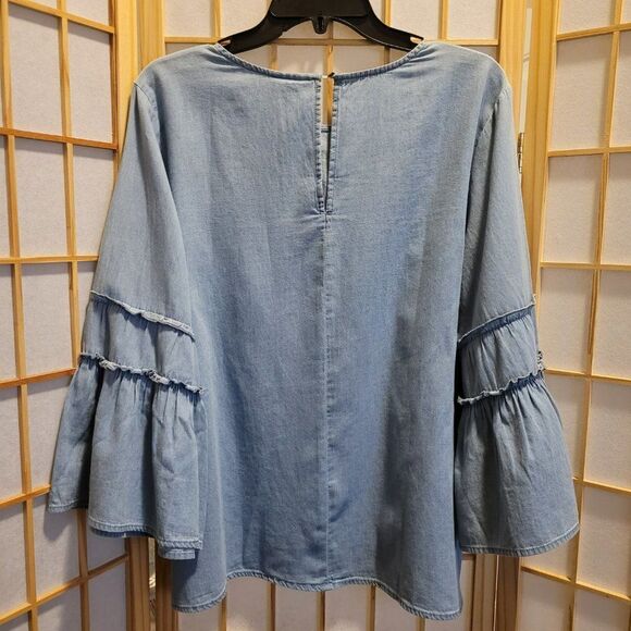 DG2 by Diane Gilman Womens Blue Floral Bell Sleeves Denim Blouse Sz M NWT - Picture 6 of 10